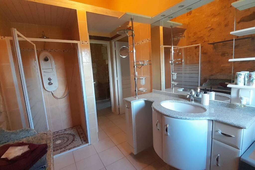 Gite Lot'Ivier Piscine Nature Lot Montayral Exteriér fotografie